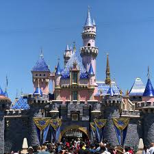 Disneyland Resort - Wikipedia