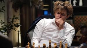 Chess: Magnus Carlsen in action on two fronts simultaneously
