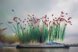 Cai Guo-Qiang: The artist who 'paints' with explosives