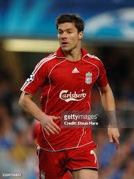 141点のXabi Alonso Liverpool 2007のストックフォト - Getty Images