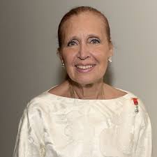 Is it possible to work 22-hour days? Danielle Steel says it is the ...