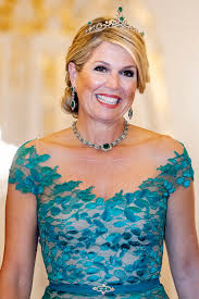 Queen Maxima of the Netherlands dazzles in the Dutch Emerald Tiara ...